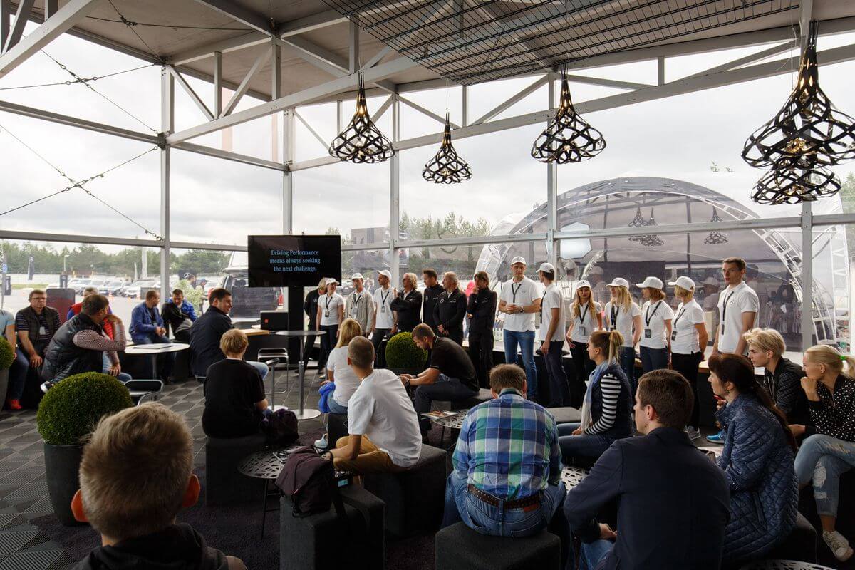 Как мы помогали Автомобильному дому «Энергия» проводить роуд-шоу Mercedes-Benz Star Experience