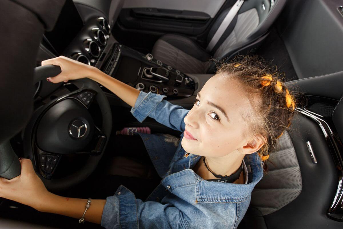 Как мы помогали Автомобильному дому «Энергия» проводить роуд-шоу Mercedes-Benz Star Experience